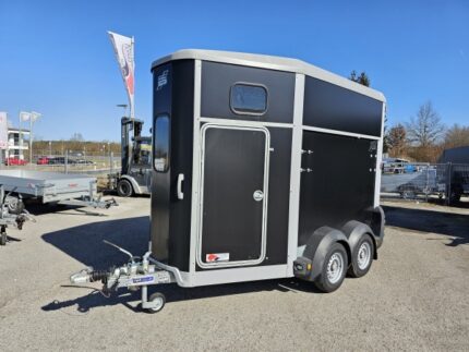 Sonderangebot Ifor Wiliams HB 506 mit Standard Rampe Schwarz Vorführfahrzeug